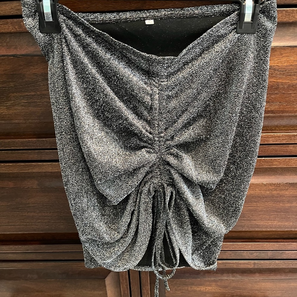 Shimmery cute skirt size large